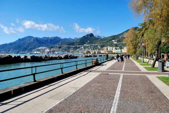 Solidea Bnb Salerno Luaran gambar